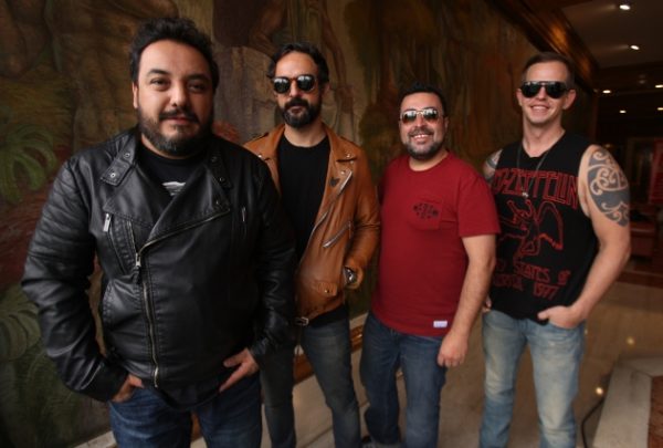 Escuchar con los ojos a las muertas | Letras Libres