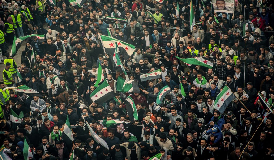 Festejos en Homs, Siria, por el primer aniversario de la caída de Bashar Al Asaad.